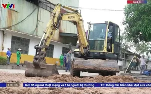 Khẩn trương khắc phục sự cố vỡ bồn chứa mật mía