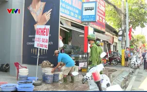 Lấn chiếm tại điểm dừng, trạm chờ xe buýt