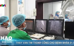 Thay van tim thành công cho bệnh nhân 91 tuổi