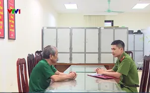 Bắt đối tượng "thần y" chữa bệnh bằng nước ion kiềm