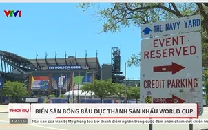 Biến sân bóng bầu dục thành sân khấu World Cup