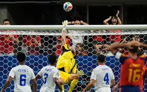 FIFA World Cup 2026™| 45 phút xuất thần của thủ thành Vozinha trước Tây Ban Nha