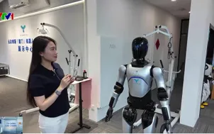 Robot hình người ứng dụng mạnh mẽ tại Trung Quốc