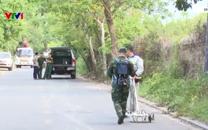 Khảo sát khu vực nghi có mộ liệt sĩ tại kinh thành Huế