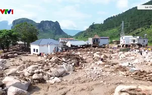 Tăng cường phương tiện cơ giới hỗ trợ người dân vùng lũ