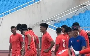 Sân Mỹ Đình chào đón ĐT Việt Nam trong buổi tập làm quen sân