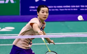 Thùy Linh đánh bại thần đồng Ấn Độ, lần đầu vào chung kết Super 300 thứ 5
