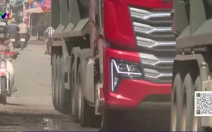 Cao tốc đã thông xe, đường dân sinh vẫn hỏng