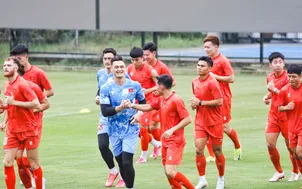 ĐT Việt Nam trở lại tập luyện, tập trung tối đa cho trận chung kết lượt về