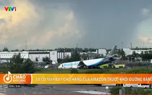 Mỹ: Máy bay chở hàng lao khỏi đường băng, ít nhất 5 người thiệt mạng