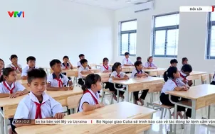 Đảm bảo đủ trường lớp, đủ giáo viên