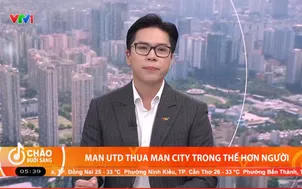 Man Utd thua Man City trong thế hơn người