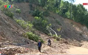 Sạt lở tuyến đường mới được đầu tư hàng trăm tỷ đồng