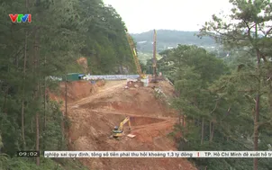 Lâm Đồng: Xử lý sạt trượt các cung đường đèo