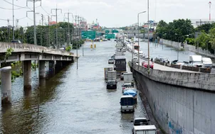 Nhìn lại trận lụt lịch sử làm đảo lộn Bangkok