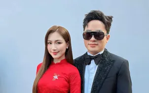 Tùng Dương hát “Bắc Bling" cùng Hòa Minzy trong live concert ở sân Mỹ Đình