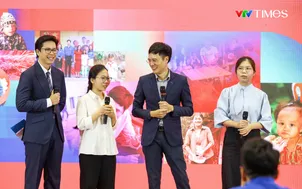 Từ mặc cảm đến nụ cười: Hành trình chữa lành những vết bớt cho em