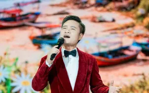 NSƯT Hoàng Tùng hát khúc tri ân nhân ngày Phụ nữ Việt Nam