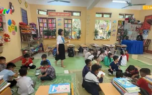 Giáo viên thôn đặc biệt khó khăn không còn được hưởng phụ cấp