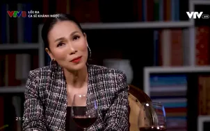 Lối ra: 	Ca sĩ Khánh Ngọc