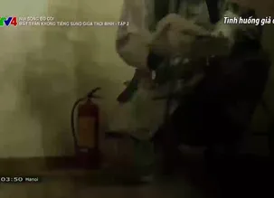 Núi sông bờ cõi: Mặt trận không tiếng súng giữa thời bình - Tập 2