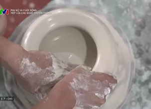 Phụ nữ và cuộc sống: Tiếp lửa cho nghề truyền thống