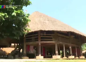 Sắc màu các dân tộc: Đón xuân