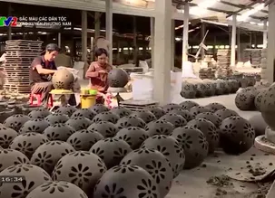 Sắc màu các dân tộc: Xao xuyến phương Nam