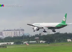 Khát vọng phát triển: Thành phố Hồ Chí Minh - Tập 2