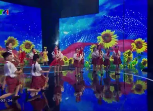 VTV kết nối: Giai điệu tự hào tháng 5 "Khăn quàng thắm vai em"