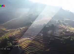 Nhịp đập Việt Nam: Chiếc áo dài đen ở Mường Lay