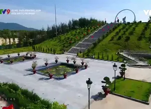 Rong ruổi phương Nam: 	Bán đảo Cam Ranh