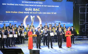 CMC Cloud giành giải Bạc sản phẩm Make in Viet Nam 2023 xuất sắc cho Kinh tế số