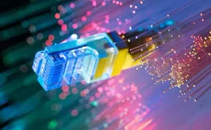 Mạng cáp quang một số khu vực tại Pháp bị phá hoại