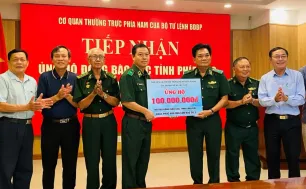 Bộ Tư lệnh BĐBP: Tiếp nhận 100 triệu đồng ủng hộ đồng bào bị bão lũ