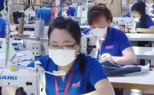 Doanh nghiệp dệt may vẫn gặp khó dù kín đơn hàng