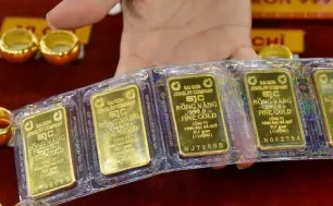 Giá vàng miếng lên mốc 82 triệu đồng/lượng
