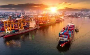 Nền kinh tế tiếp tục đà phục hồi vững chắc