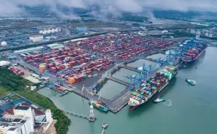 TP. Hồ Chí Minh dẫn đầu cả nước thu ngân sách