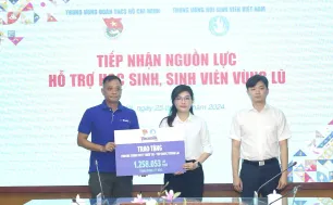 Chương trình “Vượt thiên tai – tiếp bước tương lai” của Vinamilk vượt cam kết 1,2 triệu sản phẩm cho học sinh vùng bão lũ