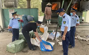 Quảng Ninh: Siết chặt quản lý thị trường dịp cận tết
