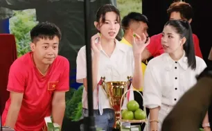 “Con dao hai lưỡi” đằng sau các phiên livestream bán hàng