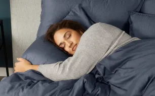 Cảnh báo ngủ không đúng giờ có hại hơn thiếu ngủ