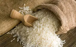 Giá gạo Việt Nam vượt Thái Lan và Ấn Độ, tiếp tục giữ vững vị thế xuất khẩu