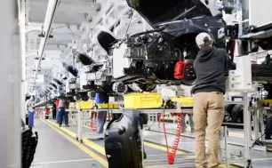 Ngành ô tô Mỹ kiến nghị không áp thuế linh kiện nhập khẩu