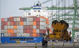 Trung Quốc bác thông tin đàm phán thuế quan với Mỹ