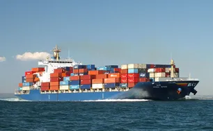 Ông Trump đề xuất miễn phí lưu thông cho tàu Mỹ qua kênh đào Panama và Suez
