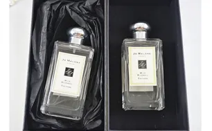 Lượng lớn nước hoa giả bị thu giữ tại Thái Lan
