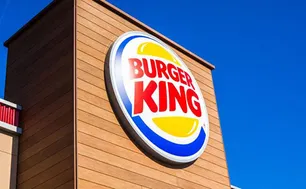 Burger King đứng trước kiện tụng vì quảng cáo “lố”