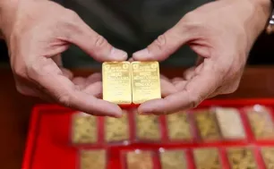 Giá vàng chiều 12-5: Lao dốc tới 1 triệu đồng/lượng, vẫn duy trì ở ngưỡng cao